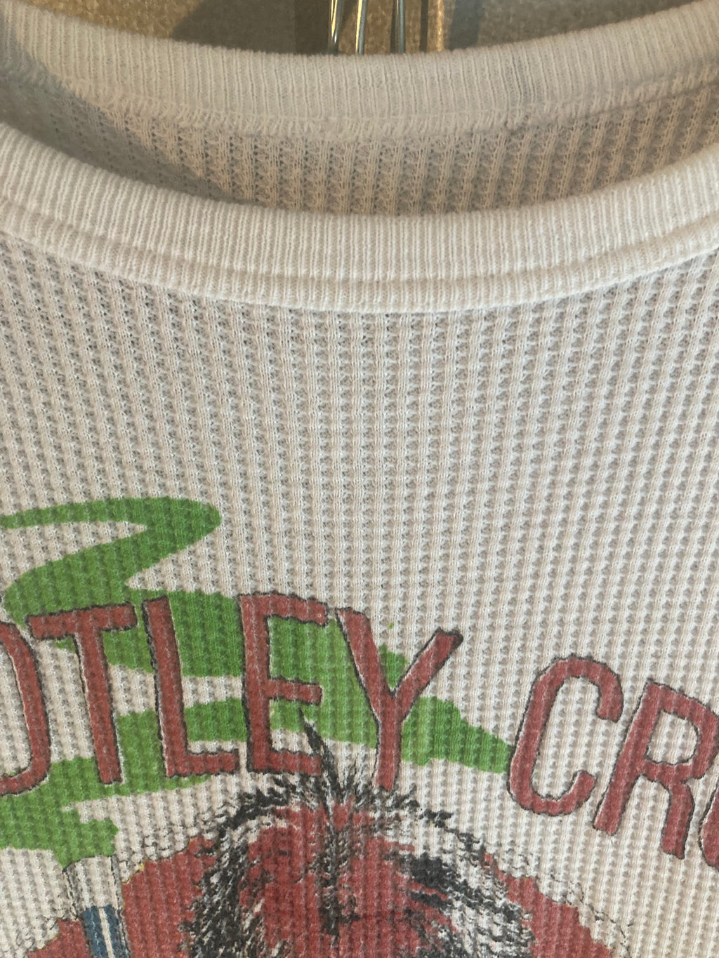 1980s motley crue shout at the devil thermal S