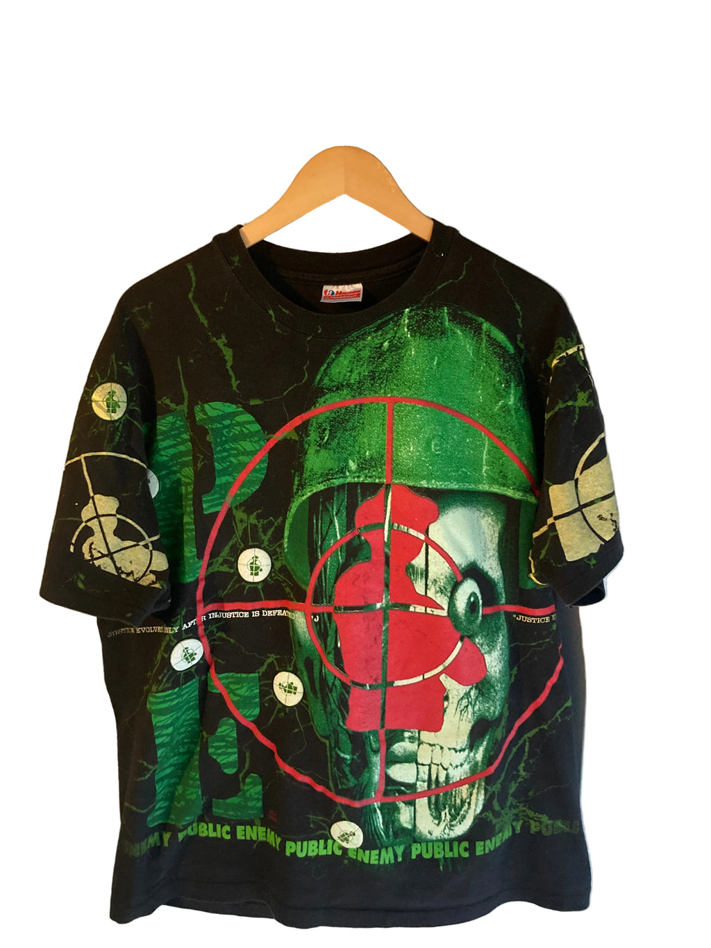 1990s public enemy aop tee XL
