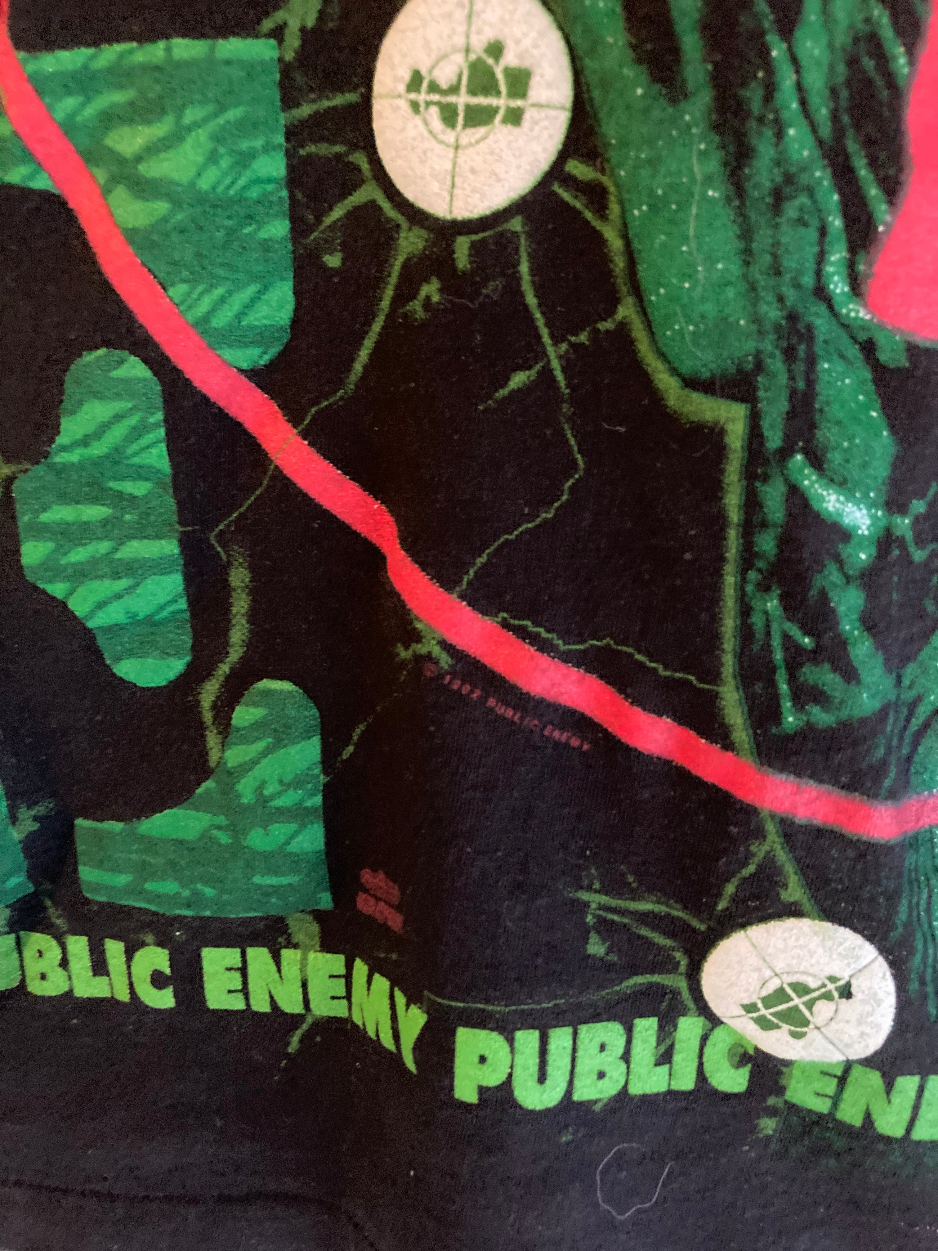 1990s public enemy aop tee XL